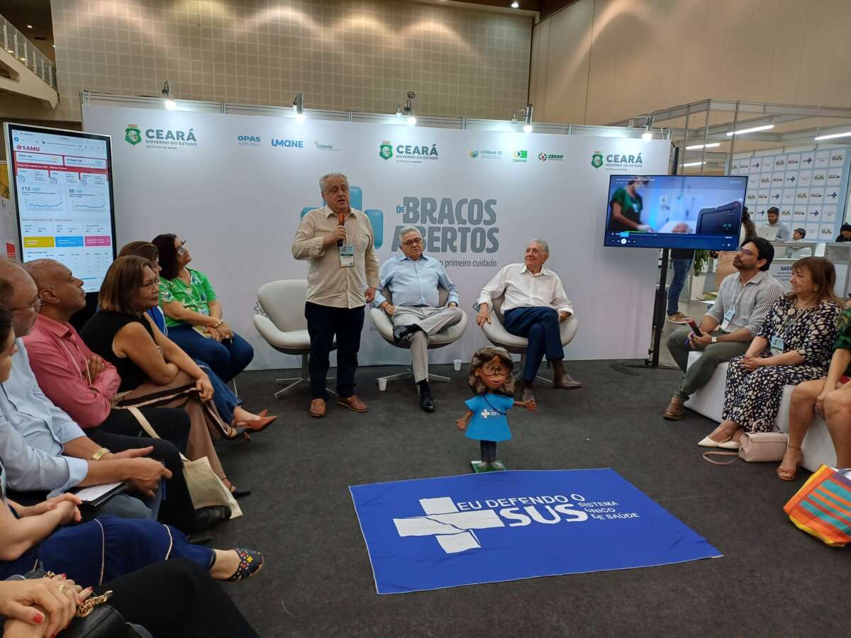 Da esquerda para a direita: Odorico Monteiro, Jurandi Frutuoso e Carlile Lavor (Foto: Evelyn Ferreira)